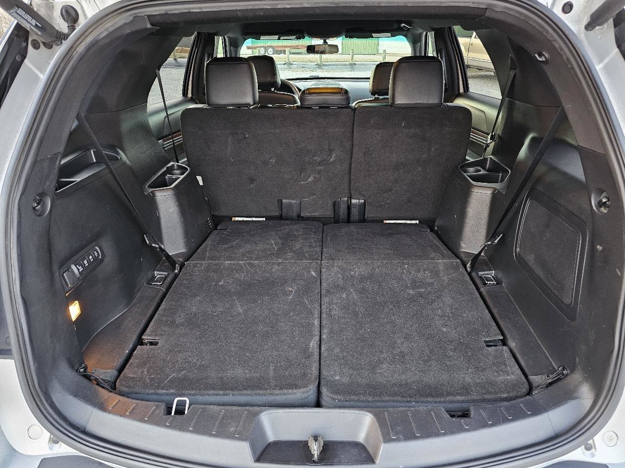 Used 2016 Ford Explorer Limited image 26