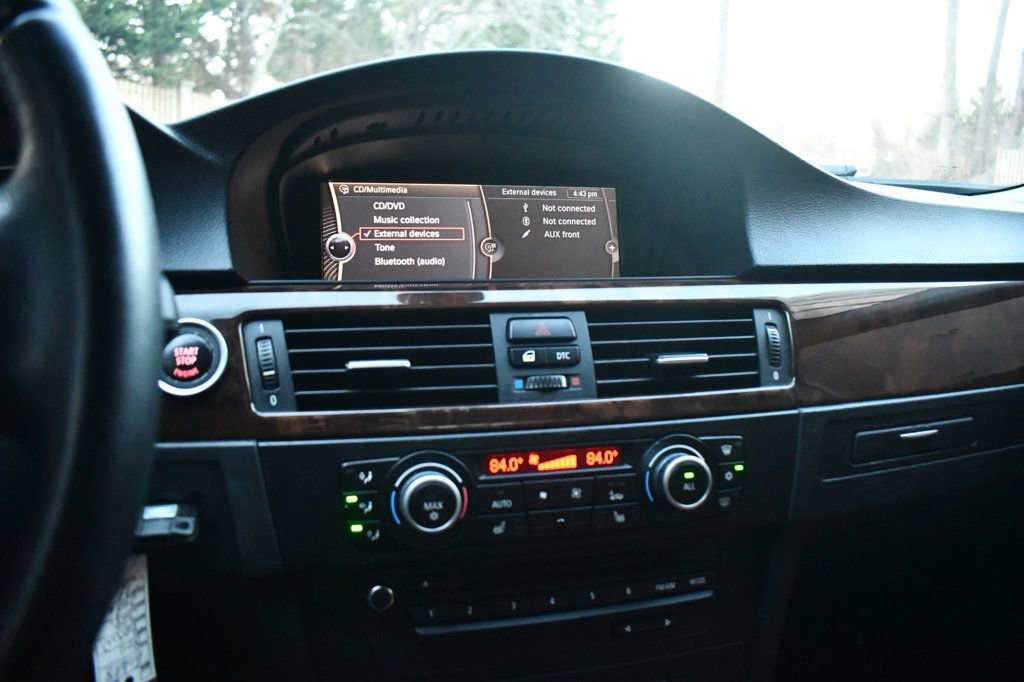 Used 2011 BMW 328i xDrive Sedan w/ Premium Pkg image 18