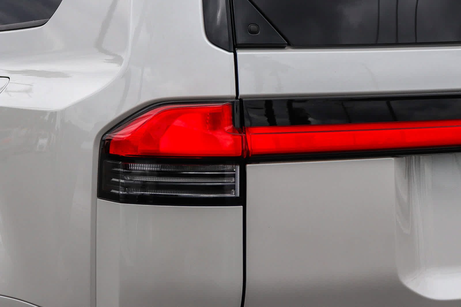 Used 2025 Lexus GX 550 AWD/4WD image 11