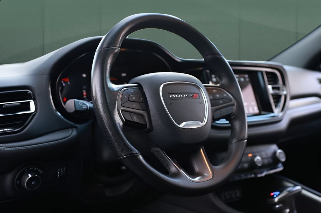 Used 2022 Dodge Durango SXT w/ Blacktop Package AWD/4WD image 31