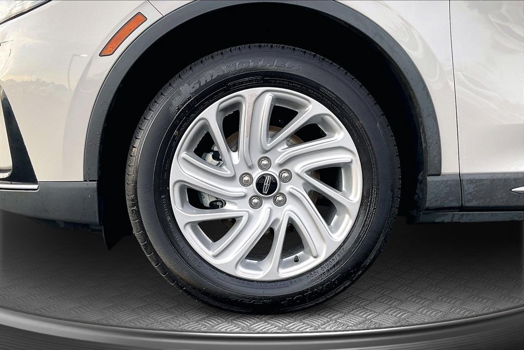 Certified 2023 Lincoln Corsair FWD image 33