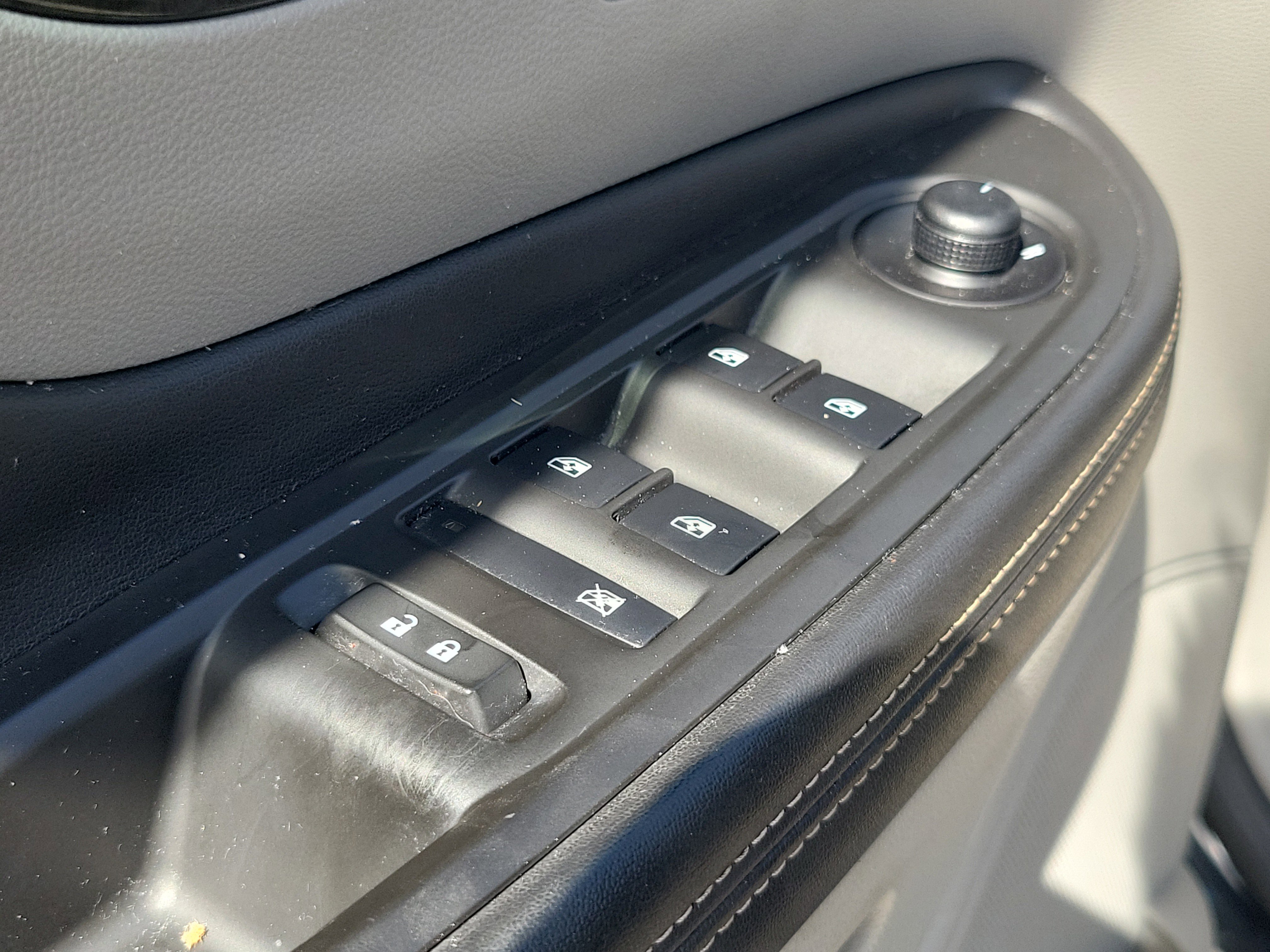 Used 2015 Buick Encore FWD image 14