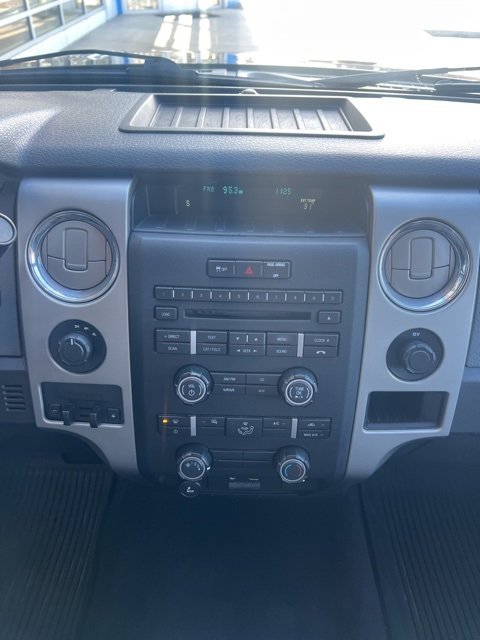 Used 2011 Ford F150 XLT w/ XLT Chrome Pkg image 13