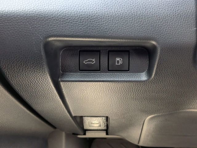 Certified 2023 Toyota Crown XLE image 24