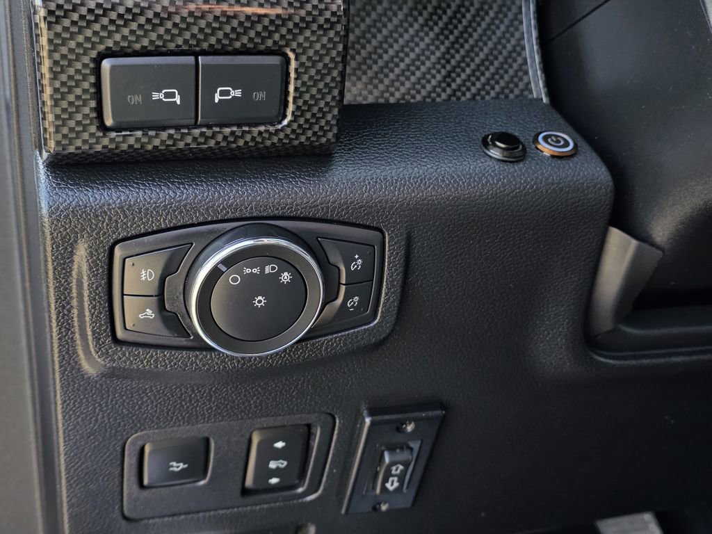 Used 2021 Ford F250 Lariat w/ Lariat Ultimate Package AWD/4WD image 51