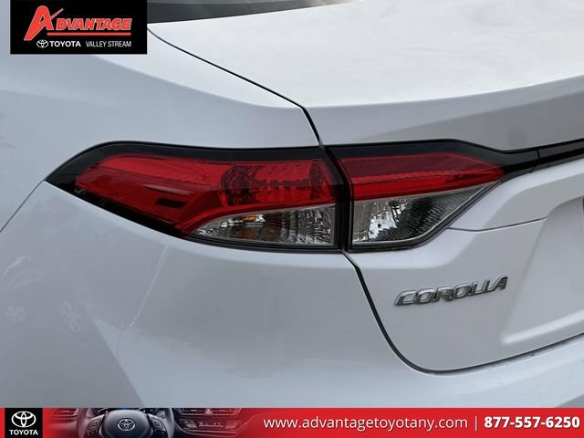 Used 2025 Toyota Corolla LE FWD image 13