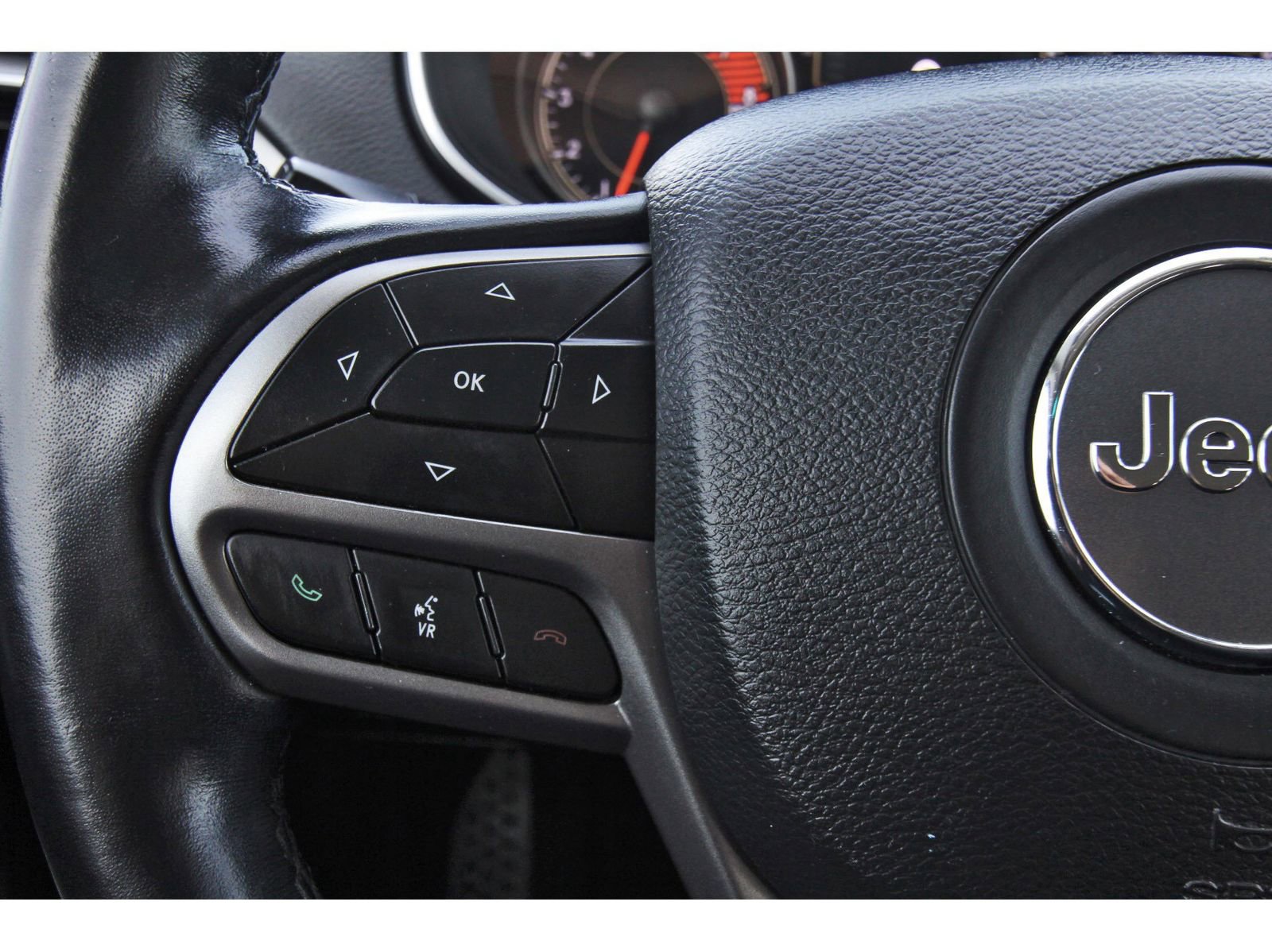 Used 2021 Jeep Cherokee Latitude Lux image 18