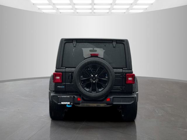 Certified 2022 Jeep Wrangler Unlimited Sahara w/ Cold Weather Group image 6