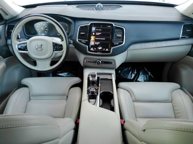 Used 2022 Volvo XC90 T8 Inscription AWD/4WD image 3