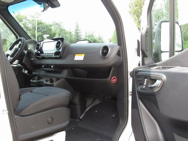 New 2025 Mercedes-Benz Sprinter 2500 image 15