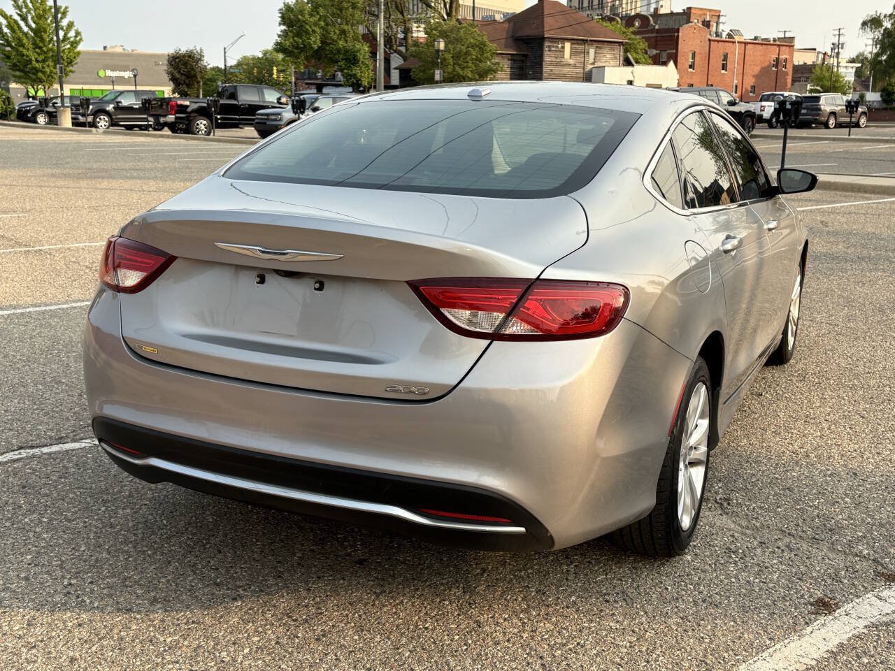 Used 2015 Chrysler 200 Limited FWD image 8