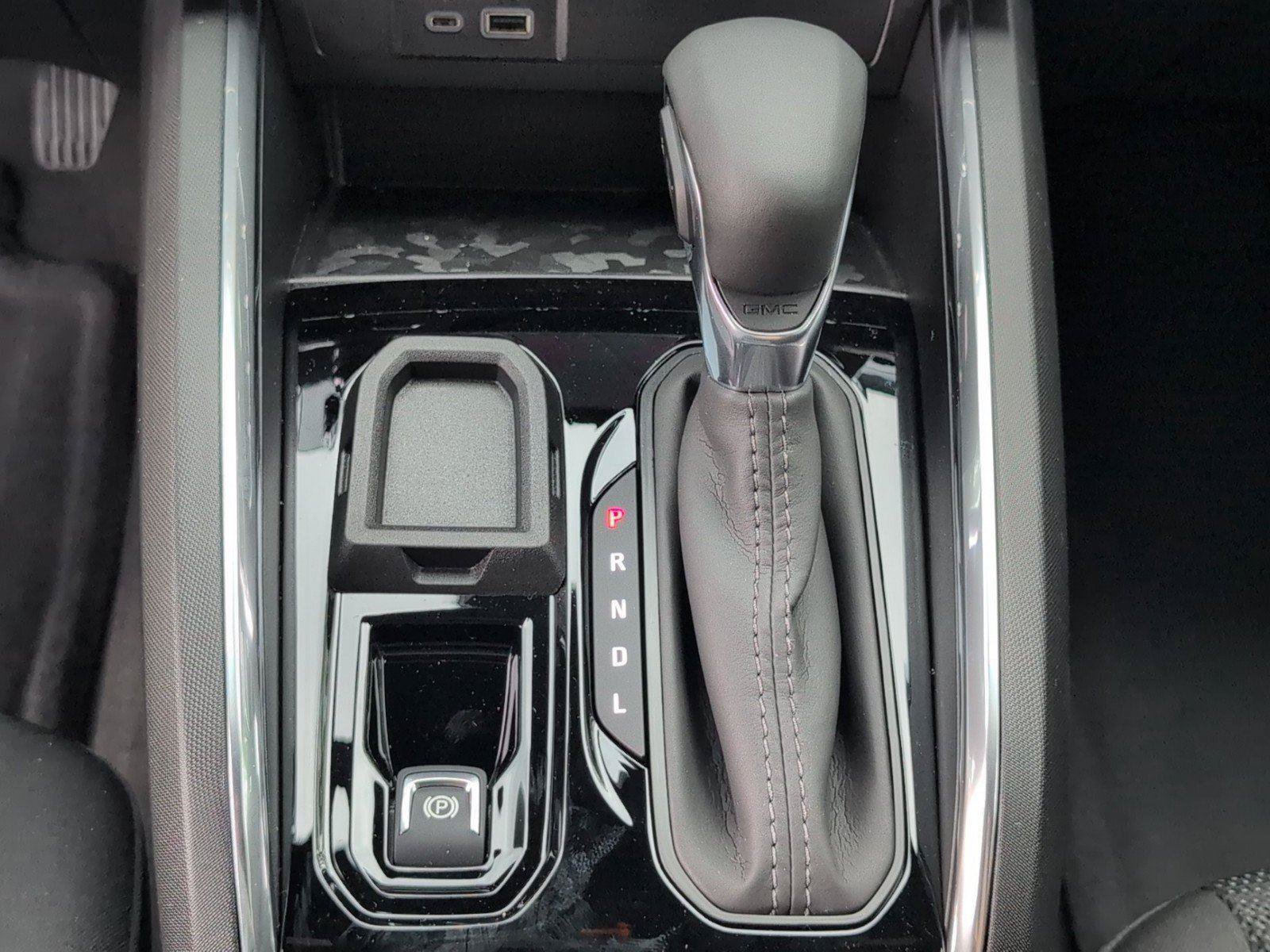 New 2026 GMC Canyon Elevation w/ Convenience Package RWD image 25
