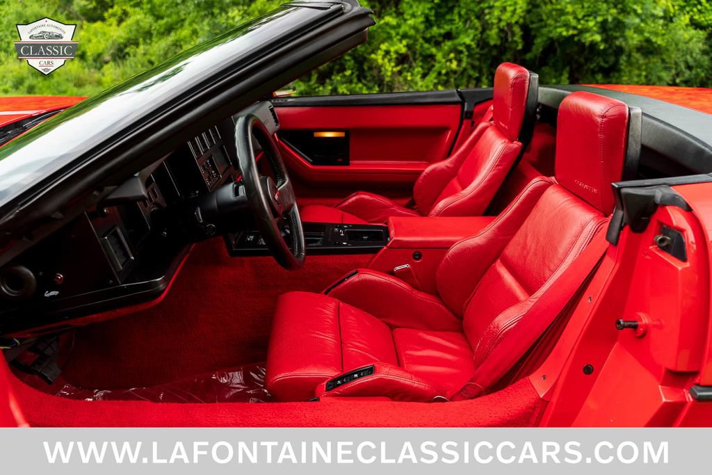 Used 1988 Chevrolet Corvette Convertible RWD image 14