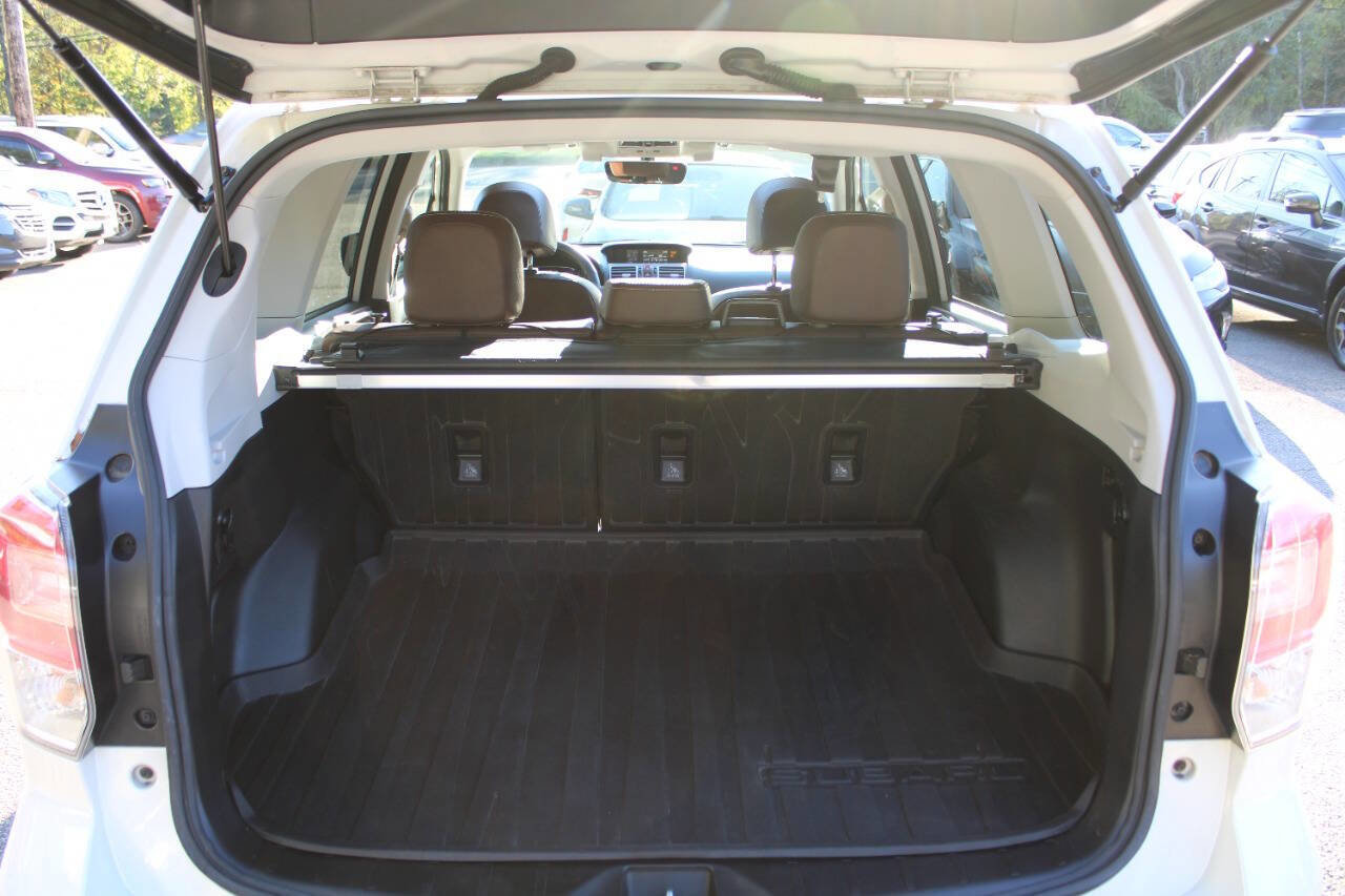 Used 2018 Subaru Forester 2.5i Touring image 14