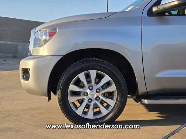 Used 2017 Toyota Sequoia Limited w/ Safety & Convenience Package AWD/4WD image 9