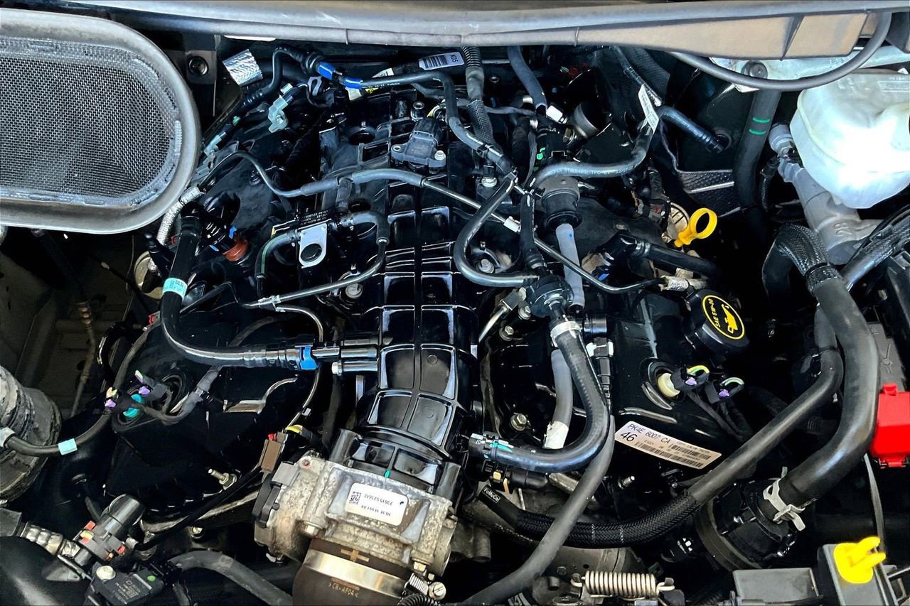 Used 2023 Ford Transit 350 XLT image 31