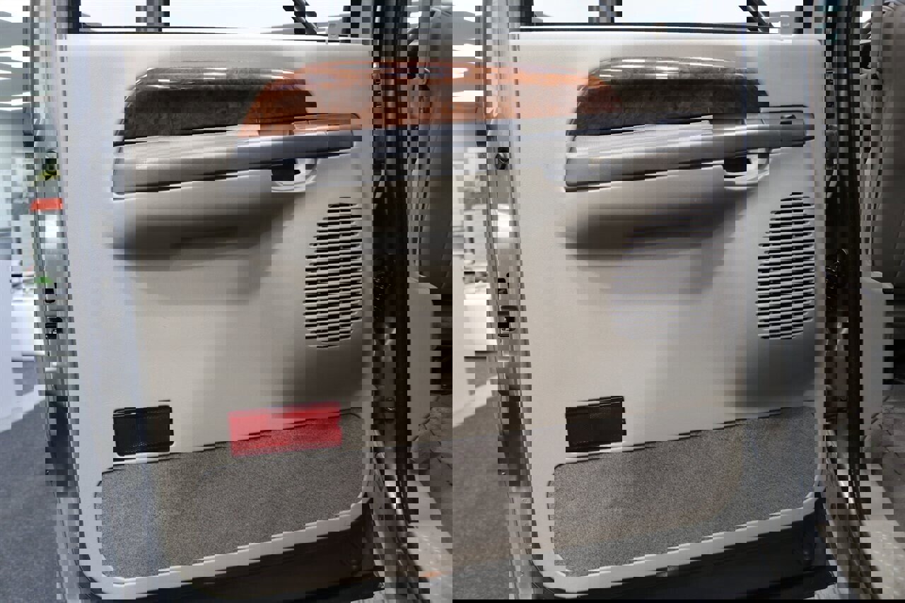 Used 2002 Ford Excursion Limited image 62