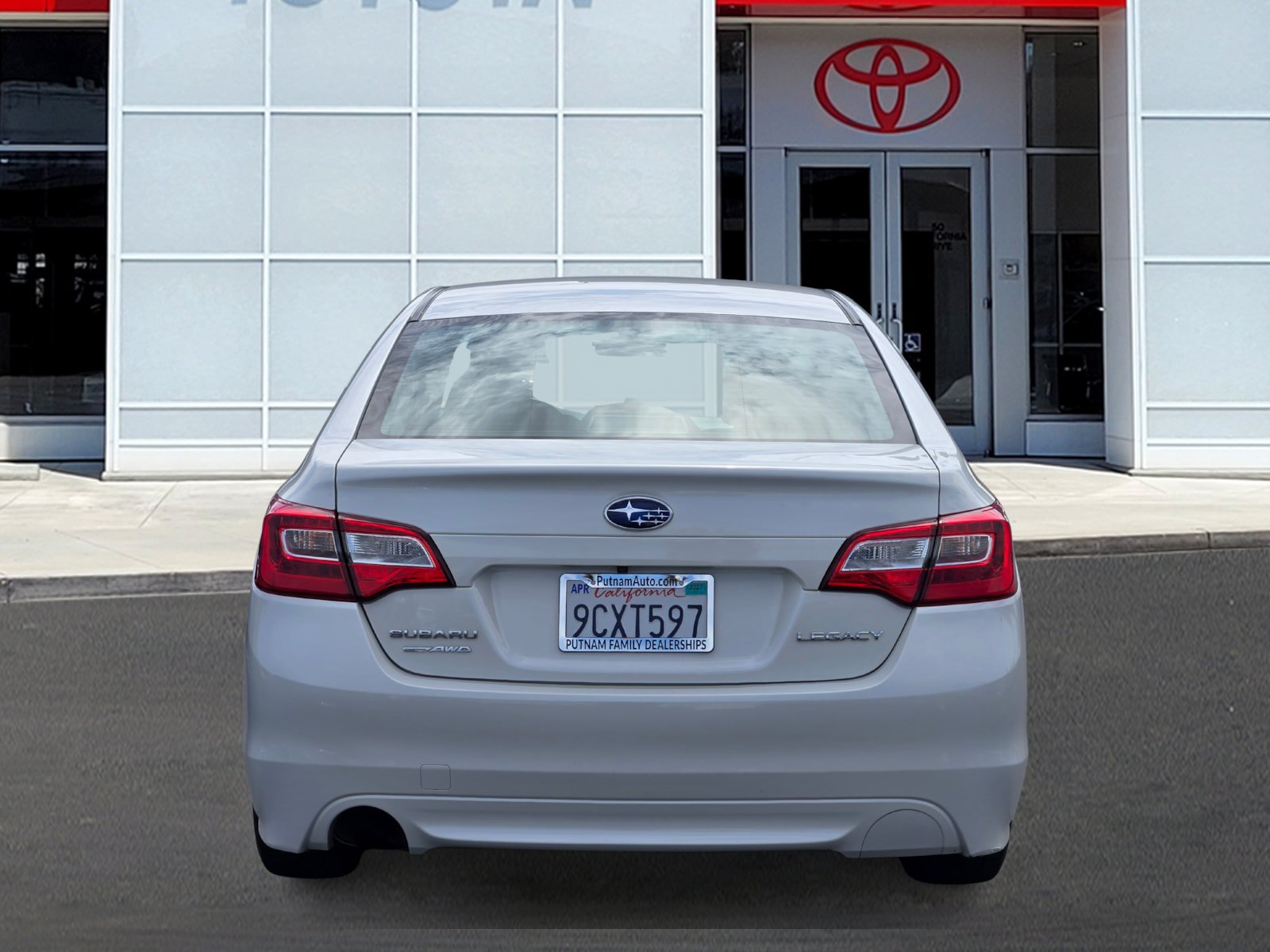 Used 2016 Subaru Legacy 2.5i AWD/4WD image 5