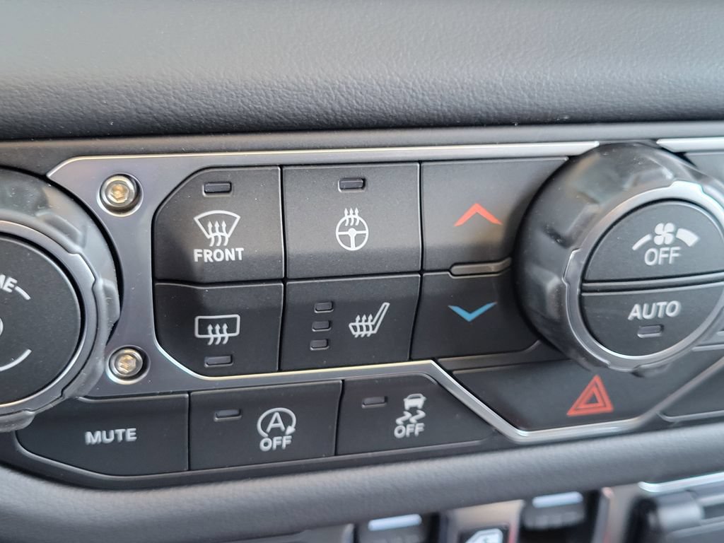New 2026 Jeep Gladiator Mojave AWD/4WD image 11