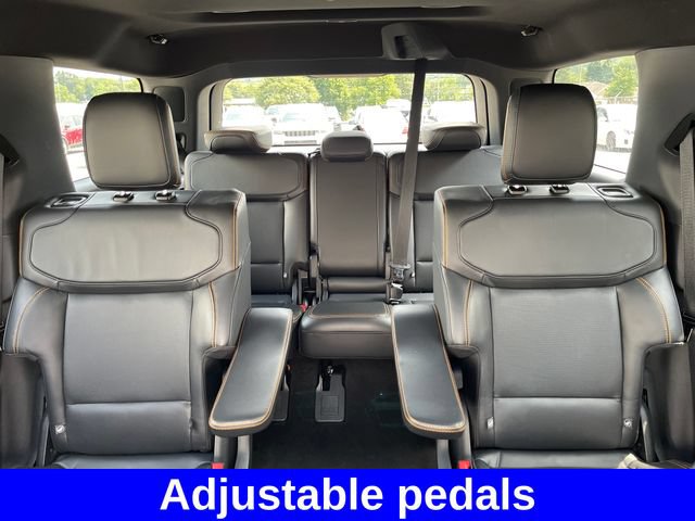 Used 2025 Ford Expedition Tremor AWD/4WD image 29