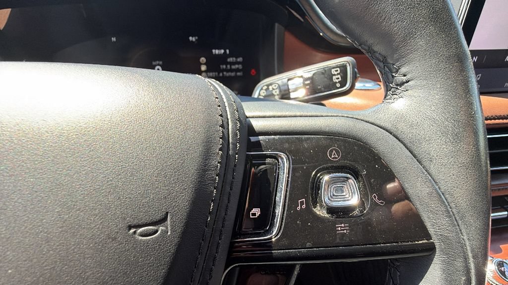 Used 2020 Lincoln Aviator Reserve w/ Equipment Group 201A AWD/4WD image 18
