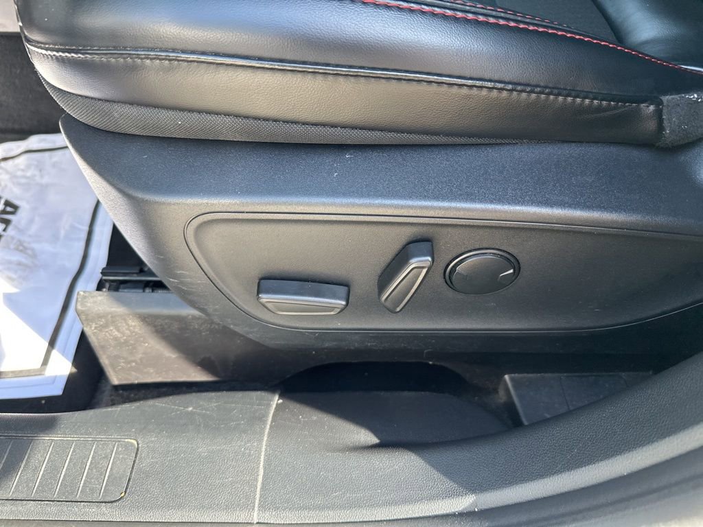 Used 2025 Ford Escape ST-Line image 15