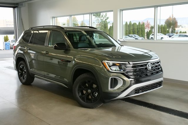 New 2026 Volkswagen Atlas Peak Edition