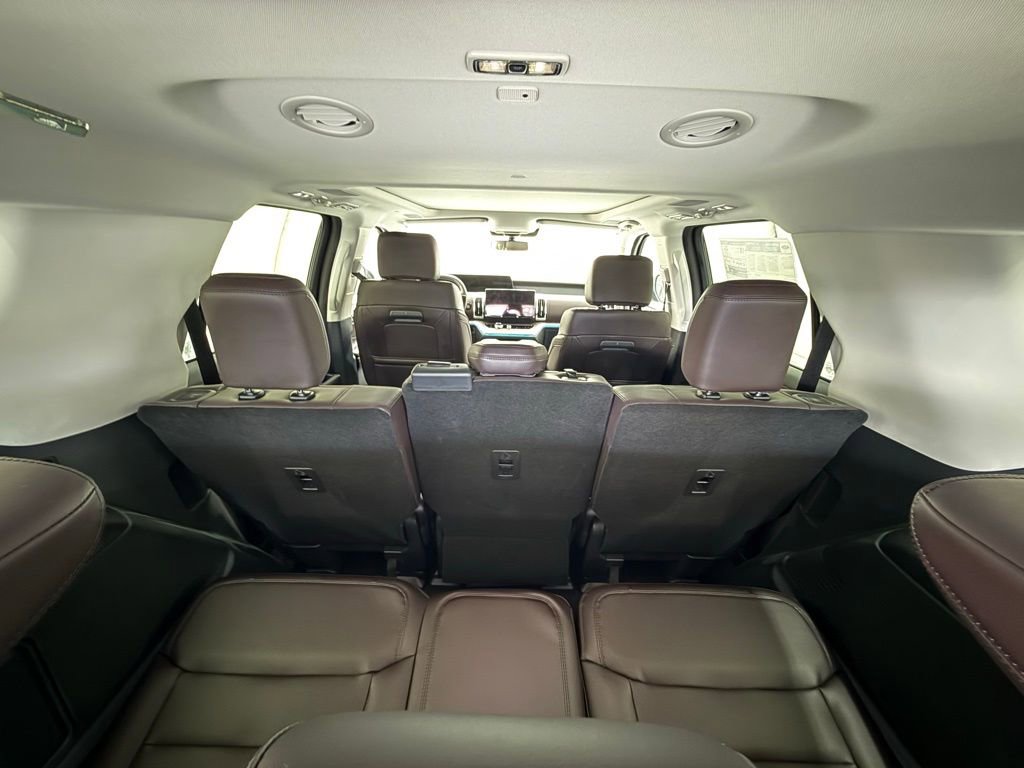 New 2025 Ford Expedition Platinum w/ Platinum Ultimate Package image 34