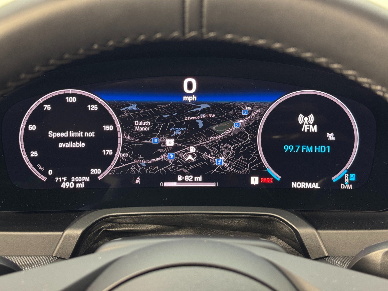 Used 2025 Porsche 911 Carrera RWD image 18