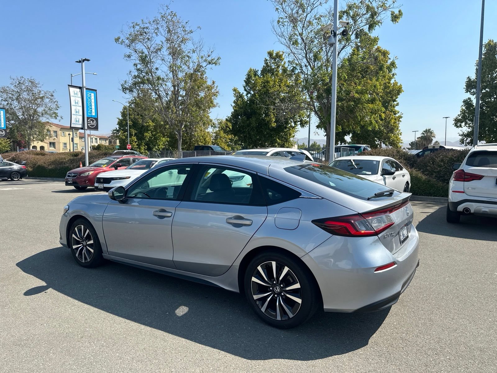 Used 2024 Honda Civic EX-L image 4