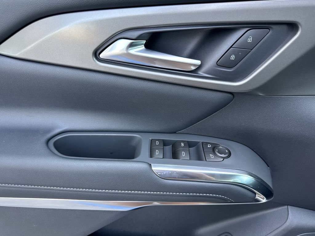 New 2026 Chevrolet Traverse LT w/ Midnight/Sport Edition FWD image 10