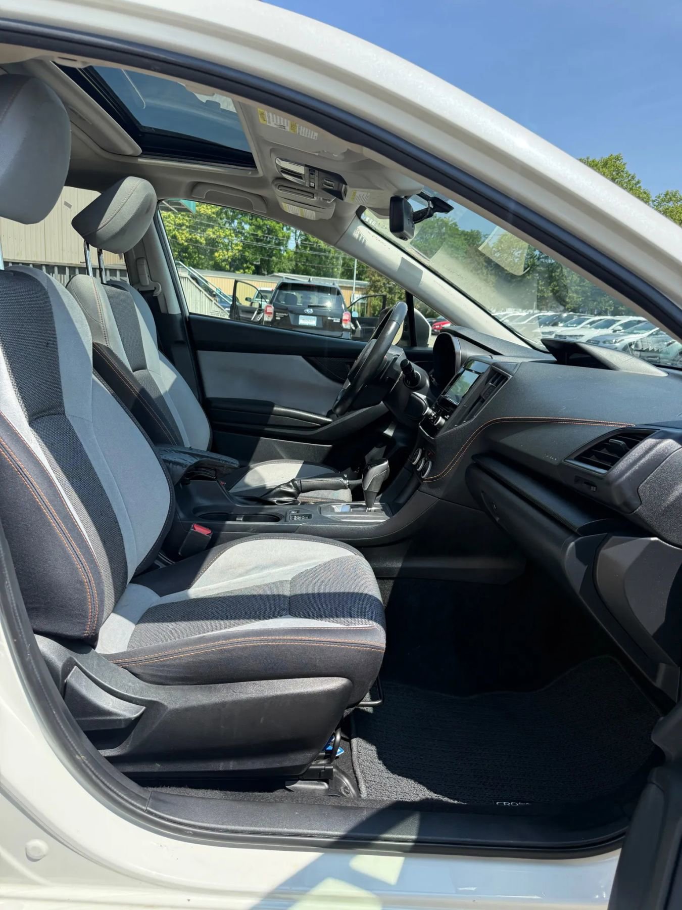 Used 2022 Subaru Crosstrek 2.0i Premium w/ Moonroof Package image 14