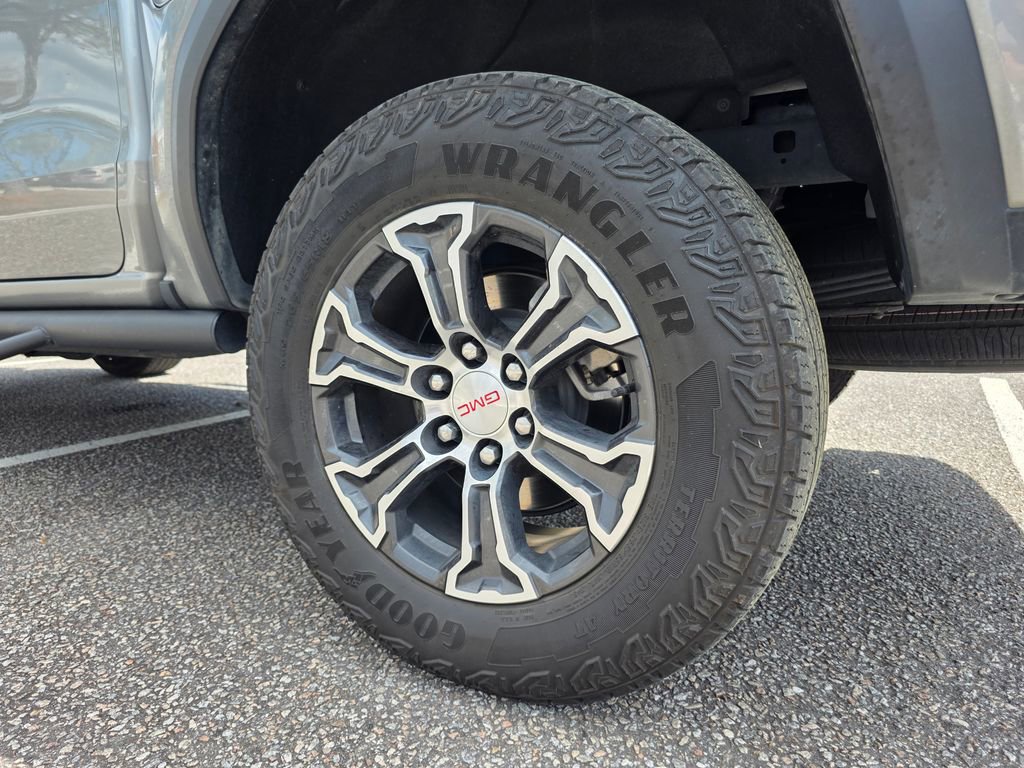 Certified 2023 GMC Canyon AT4 image 31