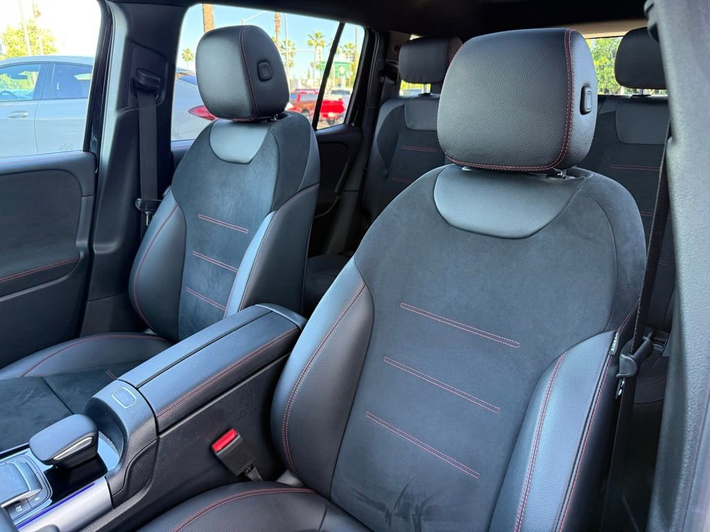 Certified 2022 Mercedes-Benz GLB 250 image 13