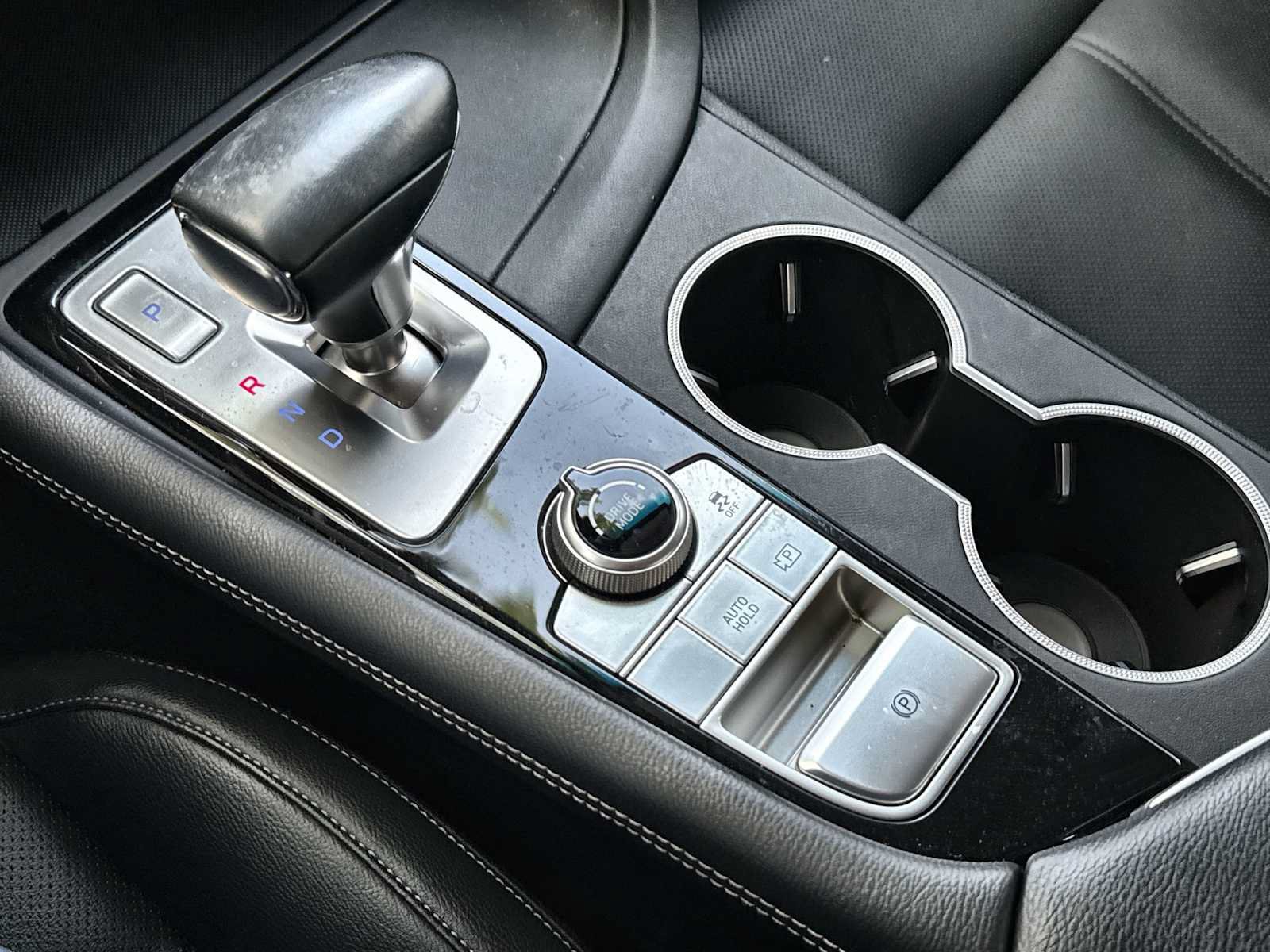 Used 2023 Genesis G70 2.0T RWD image 21