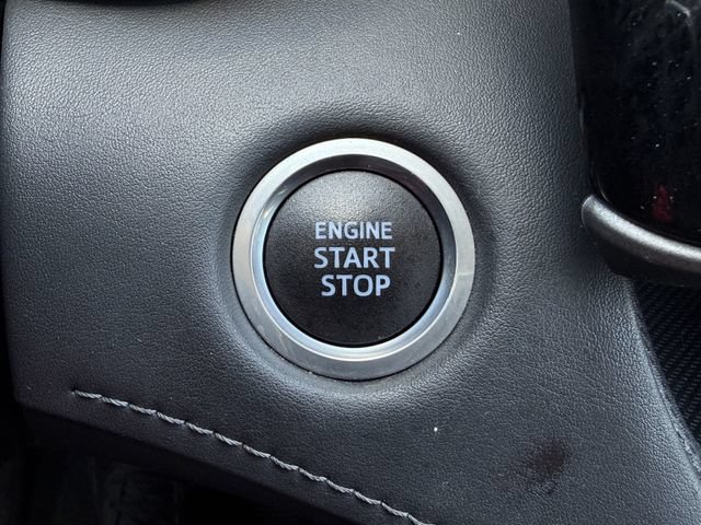 Used 2021 Toyota Highlander LE FWD image 19