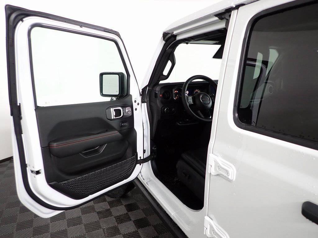 New 2026 Jeep Wrangler Unlimited Rubicon image 17