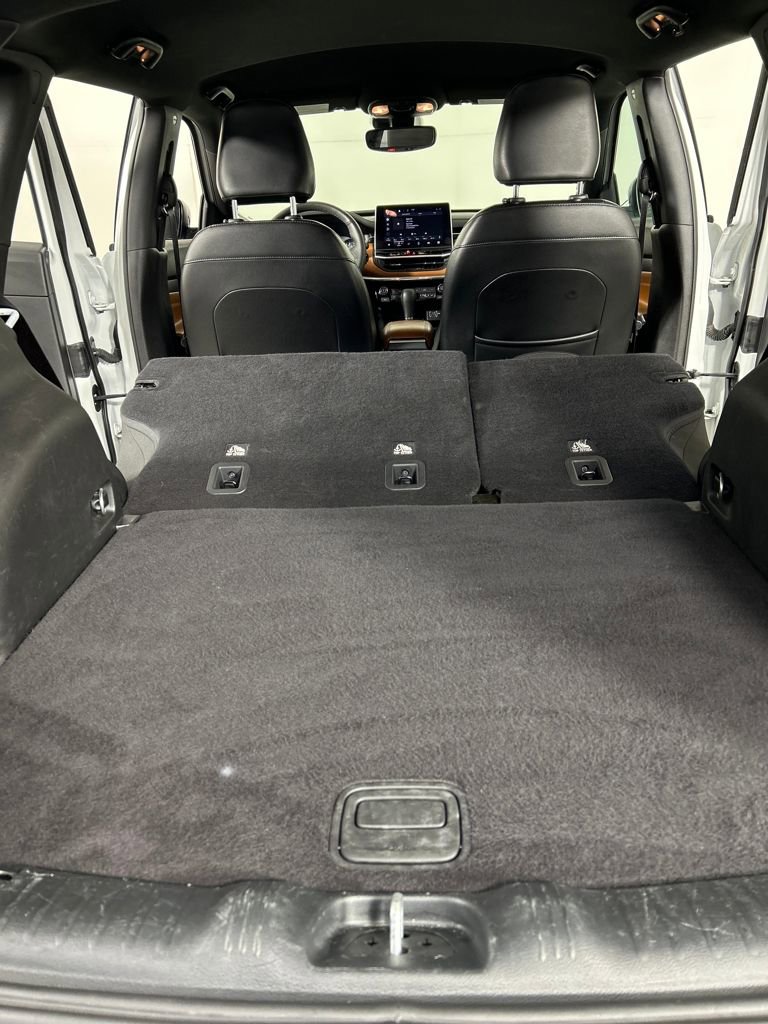 Used 2024 Jeep Compass Limited image 22