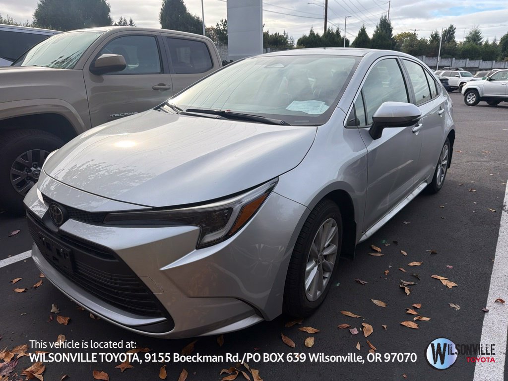 Used 2026 Toyota Corolla XLE FWD image 1