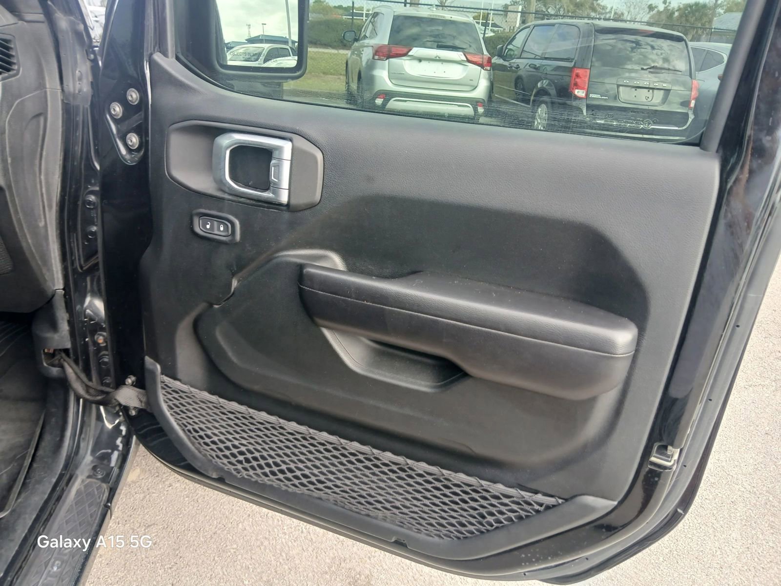 Used 2020 Jeep Gladiator Sport w/ Quick Order Package 24S image 17