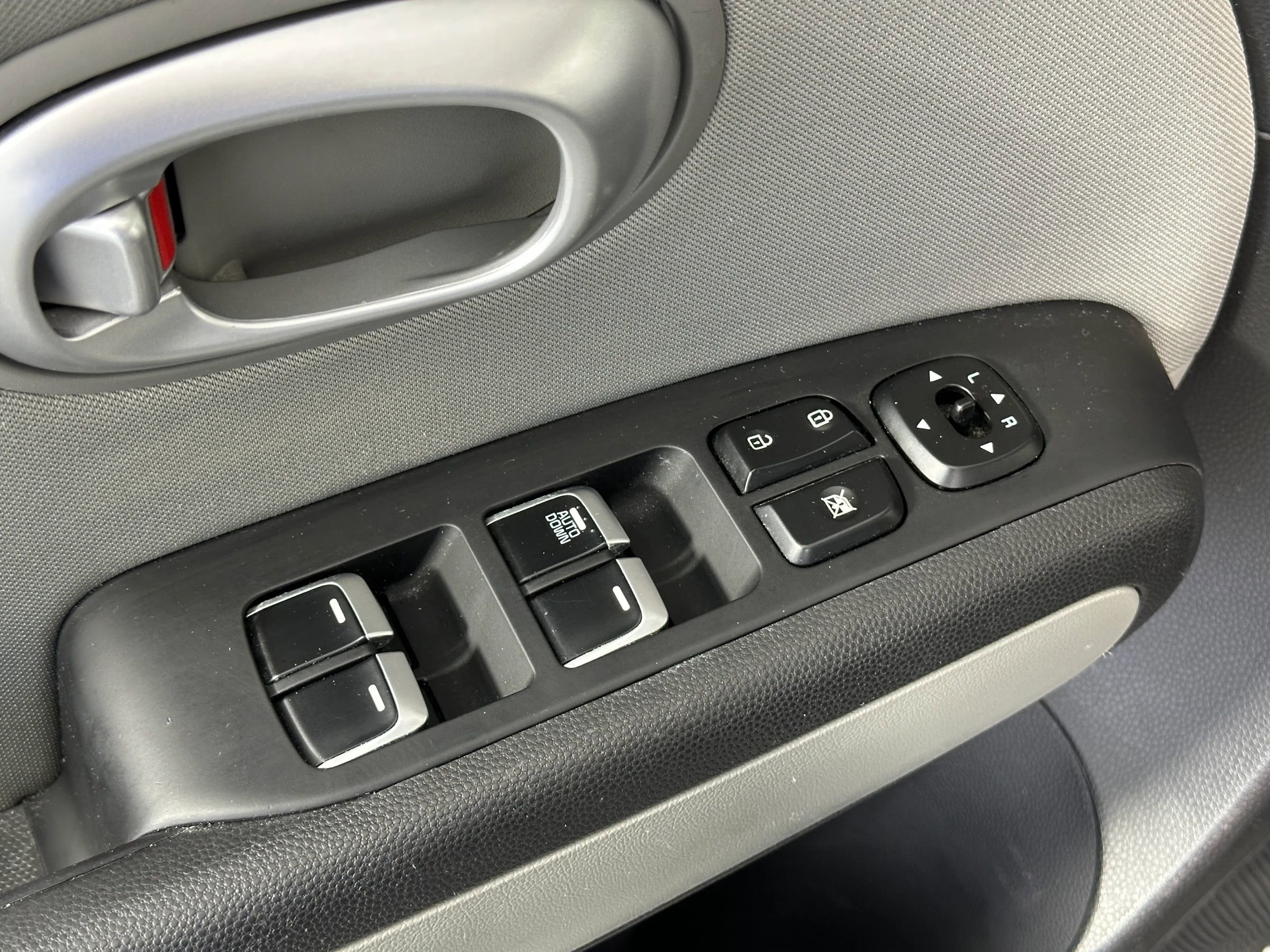 Used 2019 Kia Soul image 27