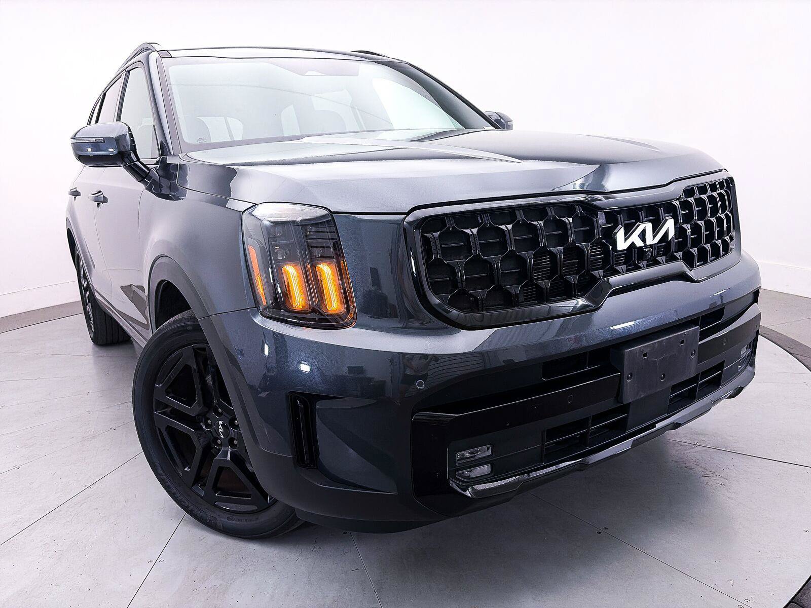 Used 2024 Kia Telluride SX Prestige X-Line AWD/4WD image 3