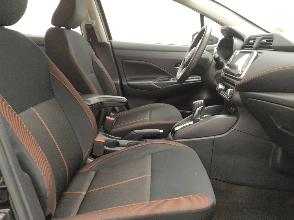 Used 2020 Nissan Versa SR FWD image 21