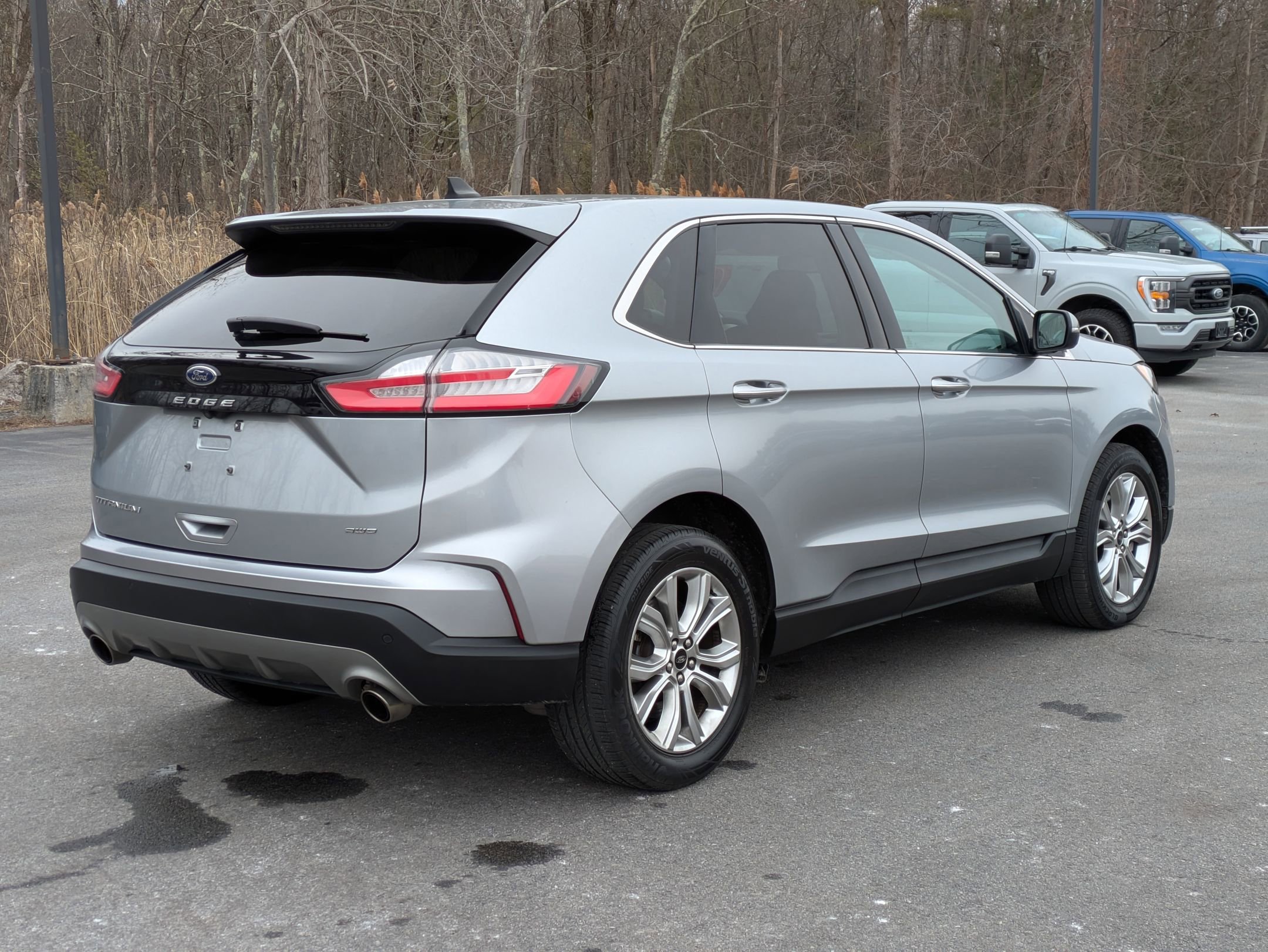 Used 2024 Ford Edge Titanium image 3