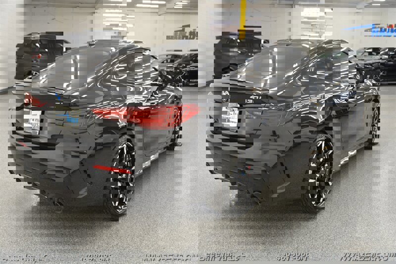 Used 2025 BMW 430i Coupe w/ M Sport Package RWD image 10