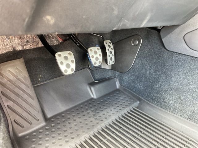 New 2025 Toyota GR86 Premium RWD image 33