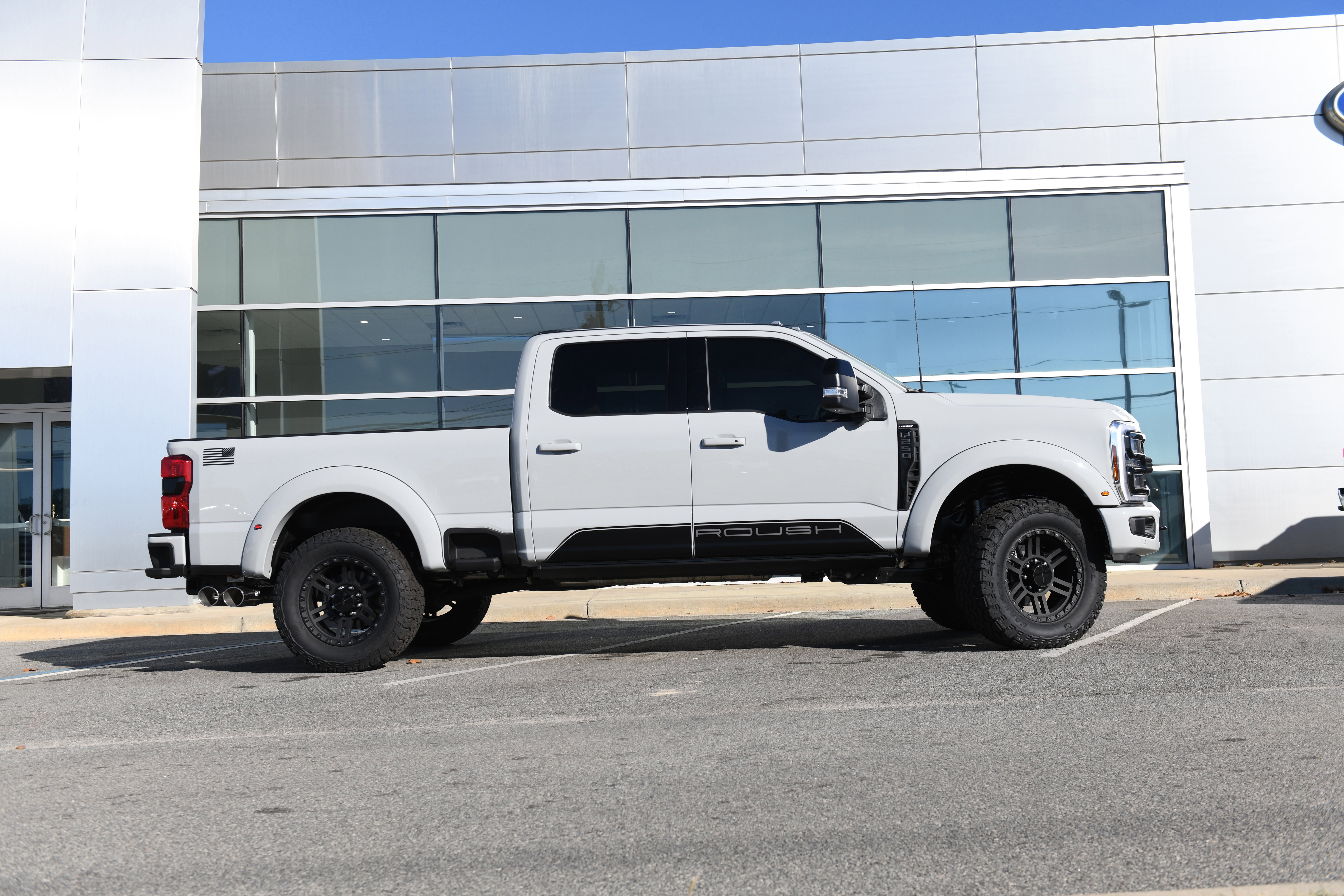 New 2026 Ford F250 Lariat w/ Black Appearance Package image 1