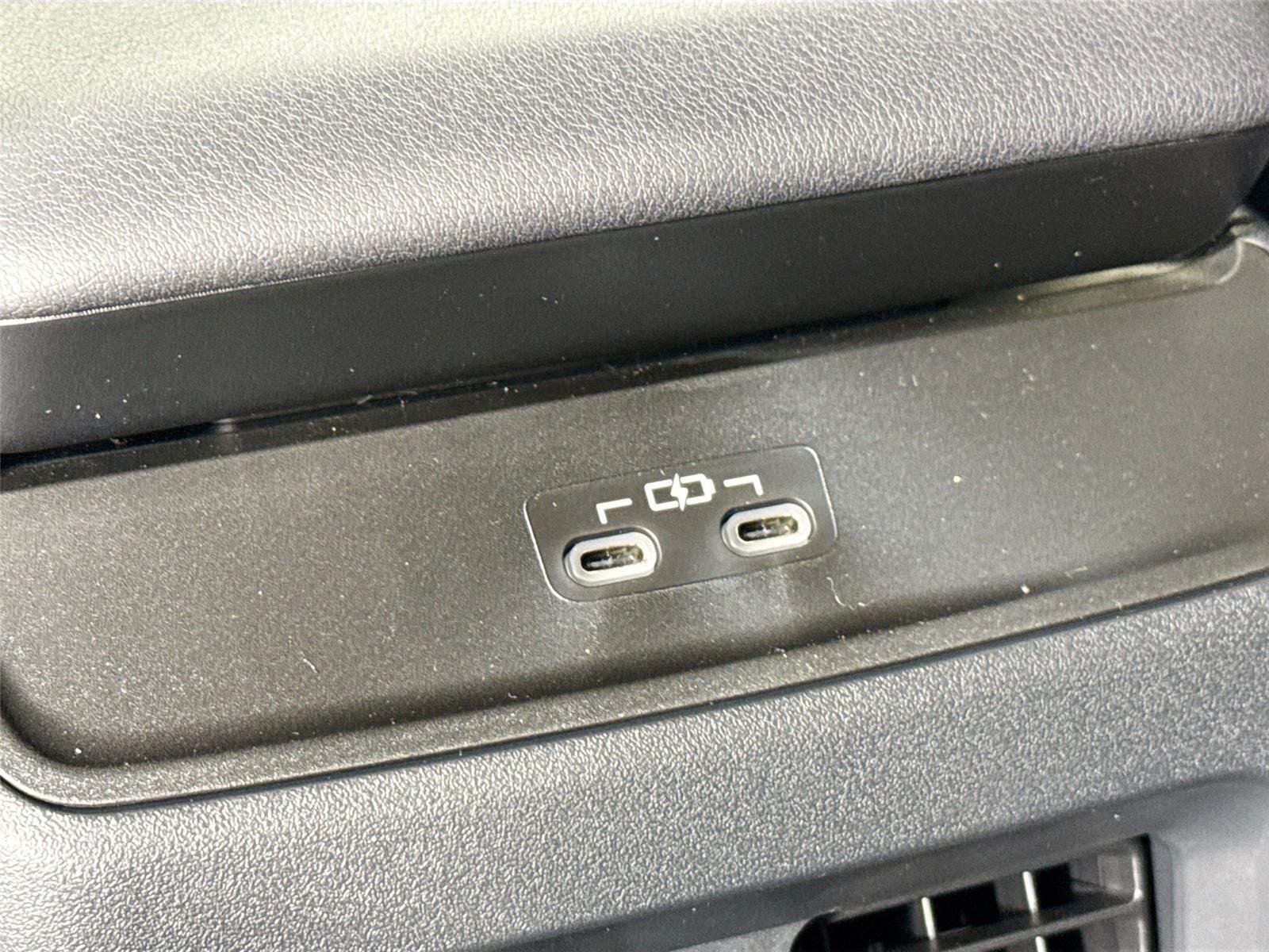 New 2026 Toyota C-HR AWD/4WD image 38