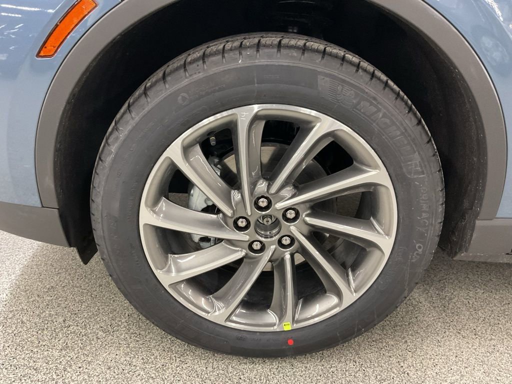 New 2026 Lincoln Corsair Premiere image 9