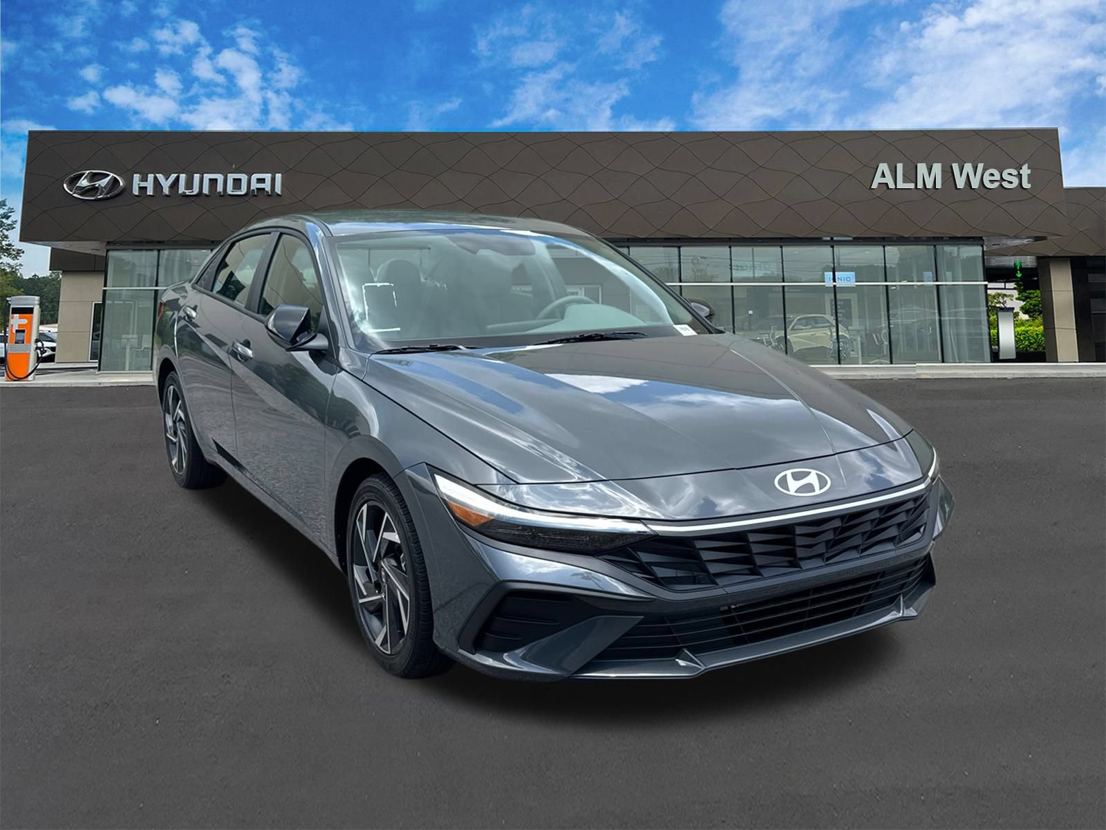 Certified 2025 Hyundai Elantra Sport FWD image 3